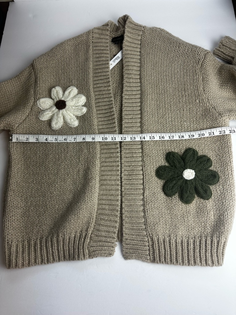Coco + Carmen Cardigan Women's Size L or XL Oversized Flower Boho Floral Tan NEW - Picture 4 of 10
